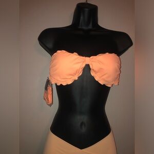 🍑Peachy Beachy Victorias Secret Sexy Ruffled Bandeau Swim top w/ Straps •NWT•